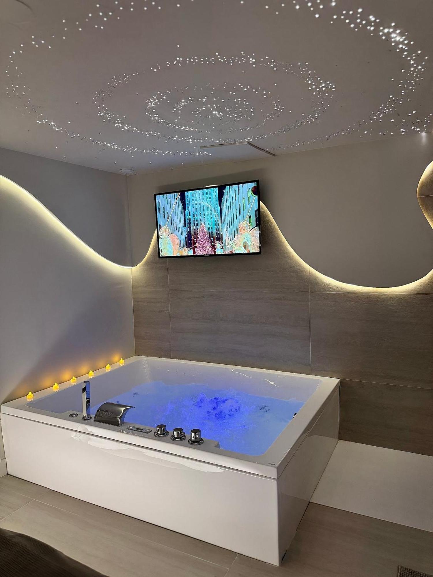 Spa Privatif - Love Room Luxe - Proche Disney Marles-en-Brie 外观 照片
